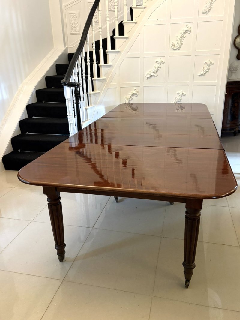 Fine Antique Regency Quality 12 Seater Mahogany Extending Dining Table